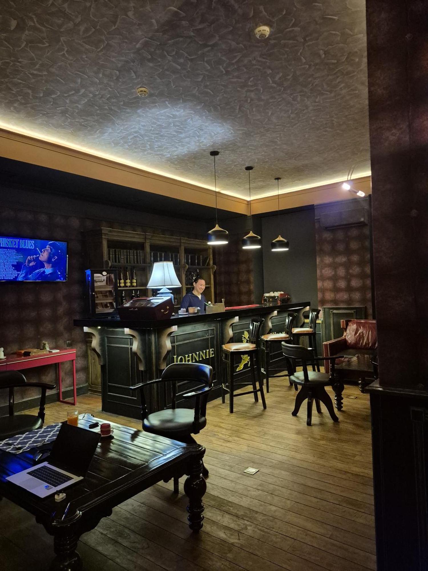 Plaza Hotel Köksetaw Buitenkant foto