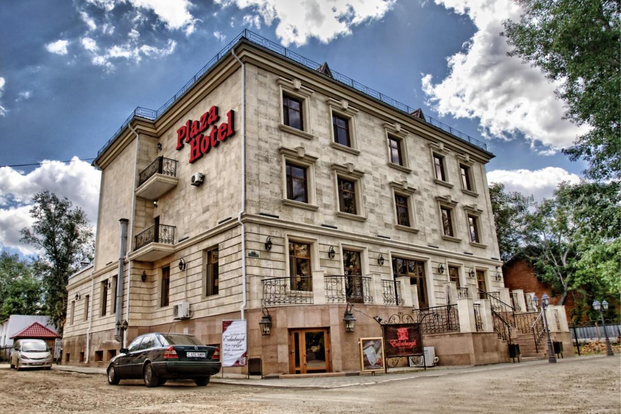 Plaza Hotel Köksetaw Buitenkant foto