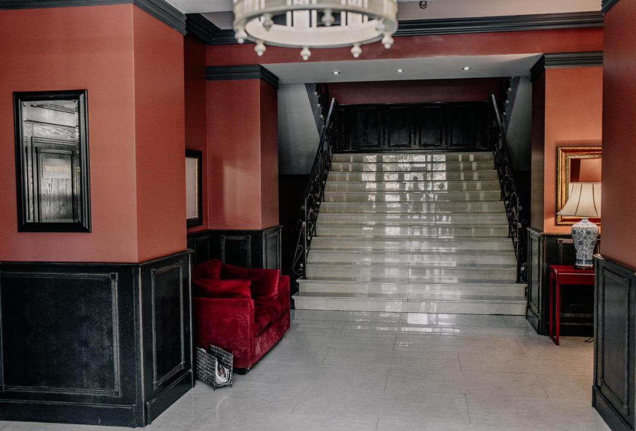 Plaza Hotel Köksetaw Buitenkant foto